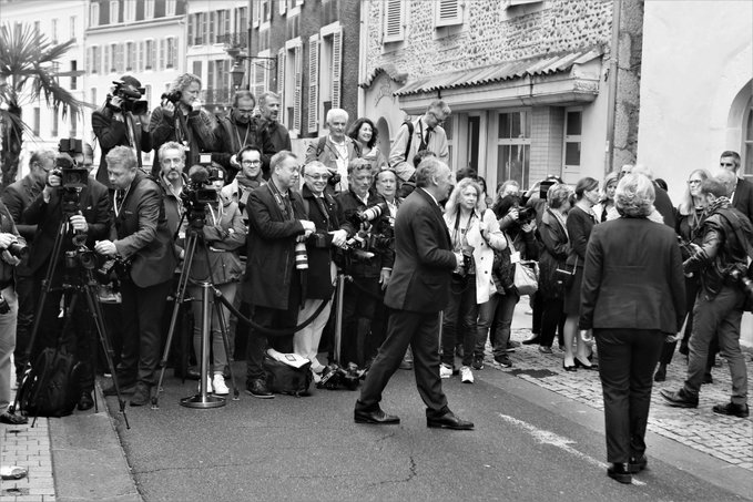 photo NFT Bayrou presse